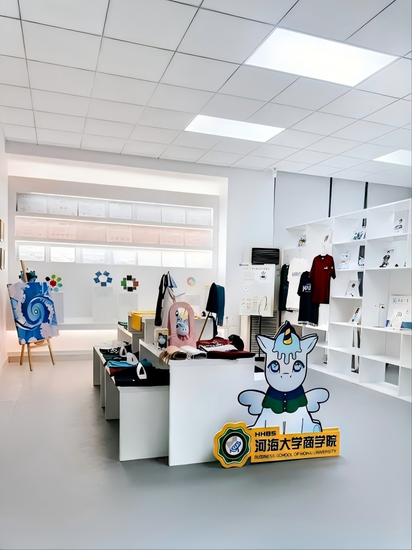 LTMG Group Donates Maker Space Classroom to Hohai University Business School to Support Innovation and Entrepreneurship Education-2 LTMG Group Donates Maker Space Classroom to Hohai University Business School to Support Innovation and Entrepreneurship Education-2